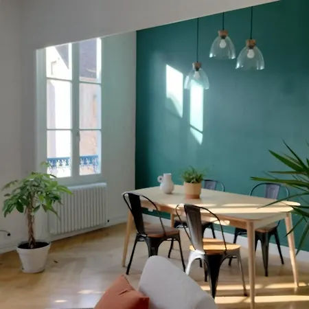 Apartment Coeur De Et Parking Souterrain Privatif A 50m *
